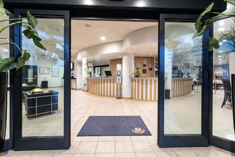 Facade/entrance, Lobby or reception