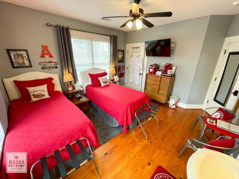 Bama Bed and Breakfast - Sweet Home Alabama Suite Hôtel in Northport