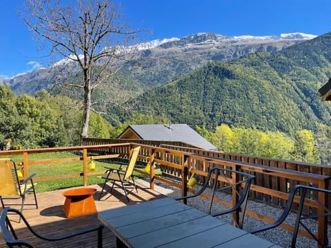 Patio, Balcony/Terrace, Mountain view