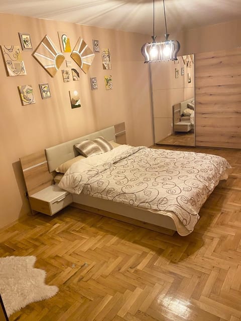 Spacious Apartment for yourself OR private room w shared bathrooms Apartment in Sofia