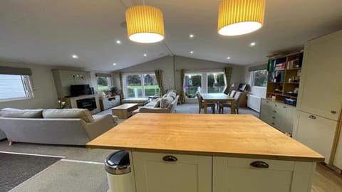 42 Woodland Walk Pevensey Bay Holiday Park sleeps 6 Chalet in Eastbourne