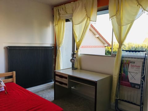 Confortable-House Urlaubsunterkunft in Vitry-sur-Seine