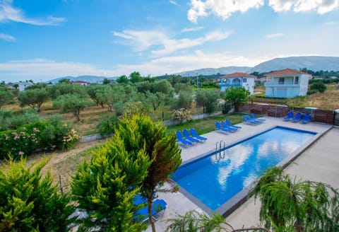 Pool view, Swimming pool