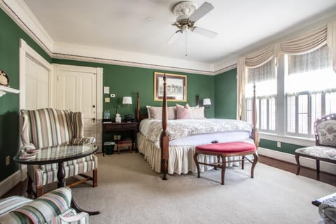 The Oaks Victorian Inn Bed and Breakfast in Christiansburg