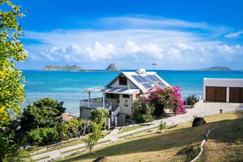 Exclusive Beachfront Eco studio Apartment in Grenada