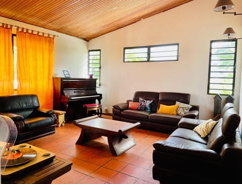 A&J Cottage House in Martinique