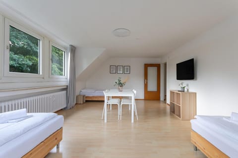 T&K Apartments - 3 Room Apartment Condo in Essen