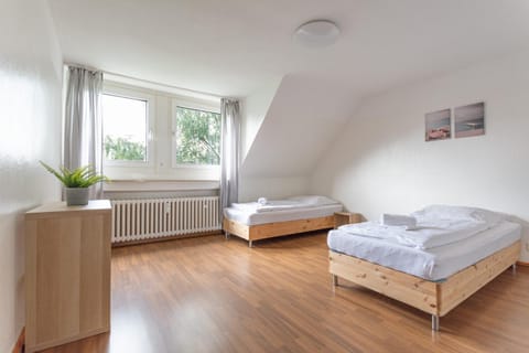 T&K Apartments - 3 Room Apartment Appartement in Essen