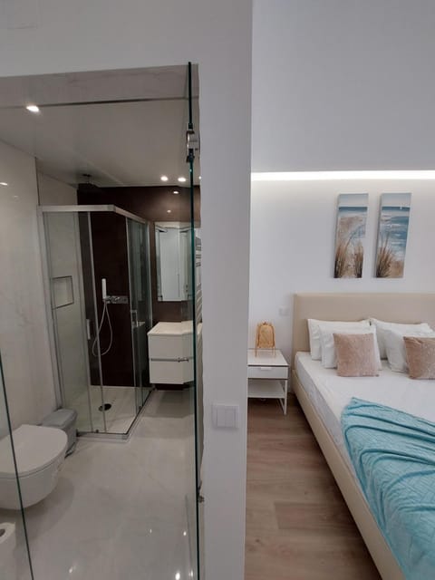 Bathroom, Bedroom