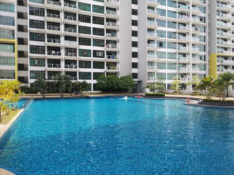 Pool view, Swimming pool