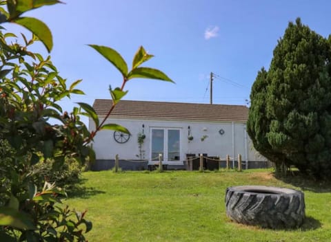 1 Bedroom Holiday let in the Heart of West Wales Apartment in Wales