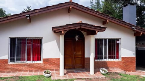 Casa Villa del Lago House in Villa Carlos Paz