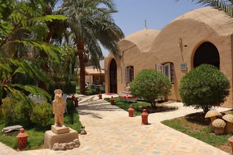 Property building, Day, Garden, Garden view