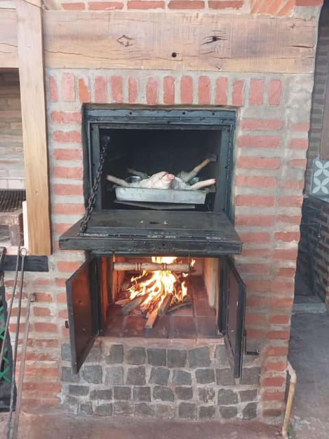 Casa de Campo, con Pileta y Asador Criollo!! - "La Ranchada" House in Gualeguaychú