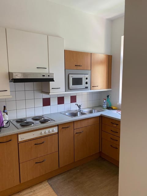 Kitchen or kitchenette, stove