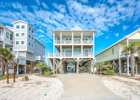 Ocean Views and Fenced Backyard Oasis with Pool. Crasea House in Oak Island