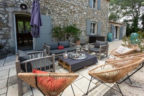 MAS DU TEMPS PERDU Bed and Breakfast in Arles