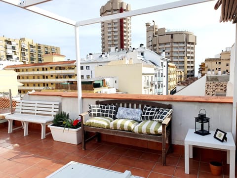 Captain's Penthouse Studio Apartment in Fuengirola