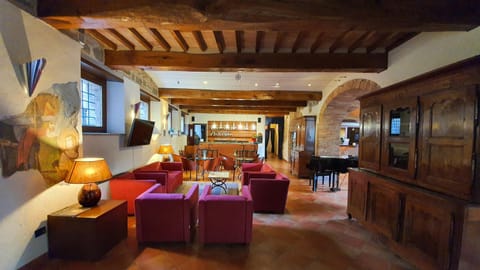 Communal lounge/ TV room