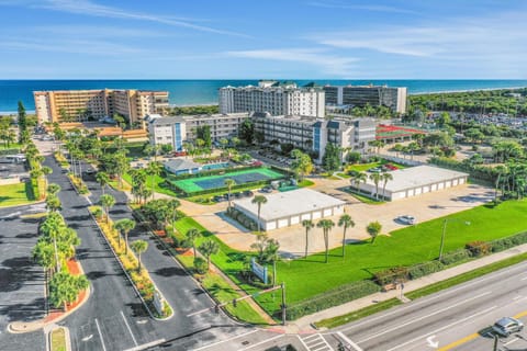 Ocean Breezes Condominio in Cocoa Beach