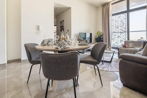 Frank Porter - Majestique Residence 2 Apartment in Dubai