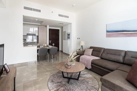 Frank Porter - Majestique Residence 2 Apartment in Dubai