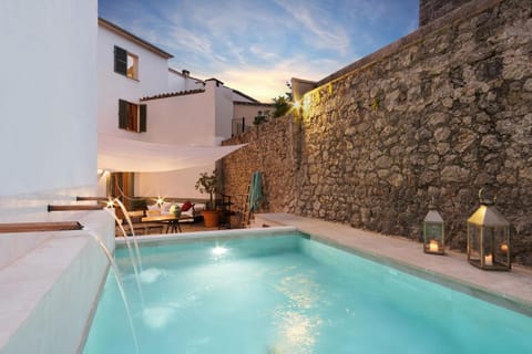 Townhouse Can Felip by SunVillas Mallorca House in Pollença