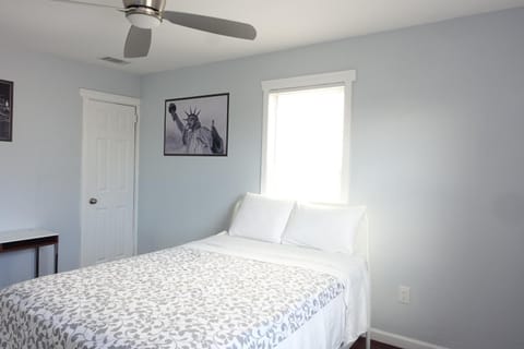 Best XL Home To Visit NYC+Hot Tub+Newark Airport+Free Parking Haus in Hillside
