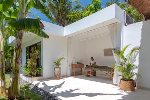 Villa Hidden Pearl, with private cook and pool Villa in Karangasem Regency