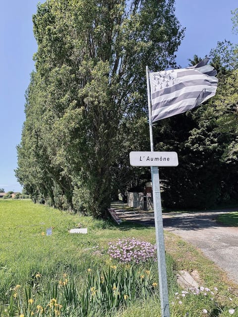 Domaine de l'Aumône Campground/ 
RV Resort in Brittany