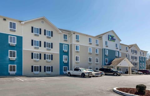 Extended Stay America Select Suites - Shreveport - Airport Hotel in Shreveport