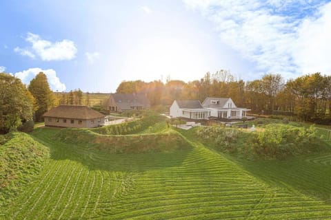 Landgoed Hermitage - Villa Minerva - XXL Zwemspa - max 16 personen Villa in Ouddorp