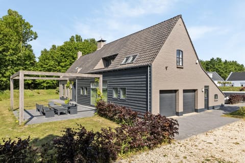 Landgoed Hermitage - Villa Euphoria - XXL Zwemspa - Max 10 personen Villa in Ouddorp