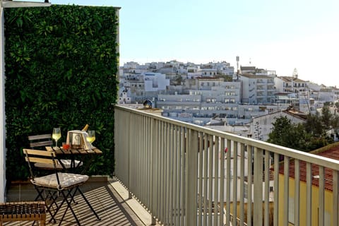 Balcony/Terrace, City view