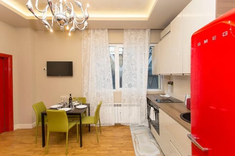 Elegant 2bdr Apartment with a Balcony Apartamento in Sofia