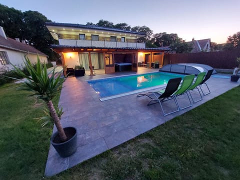 Property building, Swimming pool