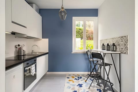 Kitchen or kitchenette, kitchen