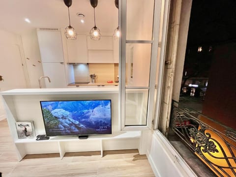 CLICHY QUARTIER VICTOR HUGO - Superbe appartement entièrement rénové Apartment in Clichy