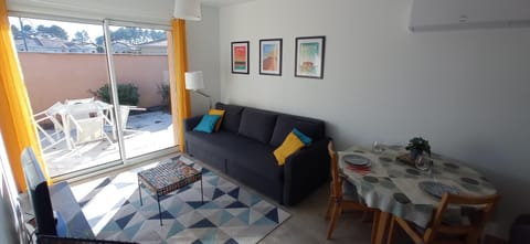 La Petite Maison du Bassin d'Arcachon - 40 m2, climatisée, indépendante et au calme House in Biganos