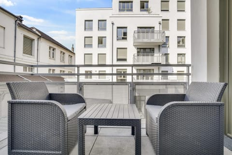 Superbe appartement avec balcon et parking proche Paris Apartment in Saint-Denis, France