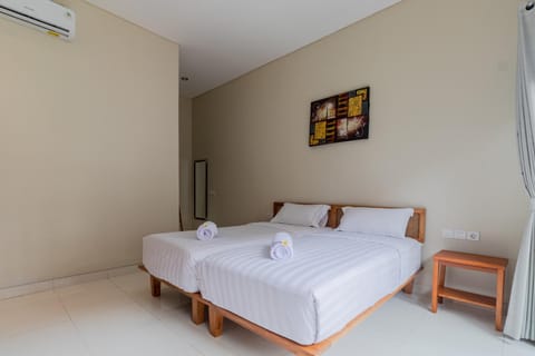 Josh Guest House Bed and Breakfast in Buleleng
