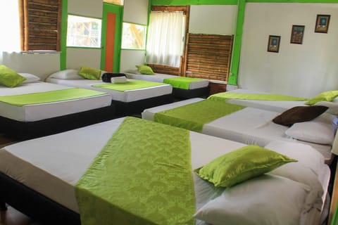 Room in Lodge - Family Cabin With Lake View Bed and Breakfast in Risaralda