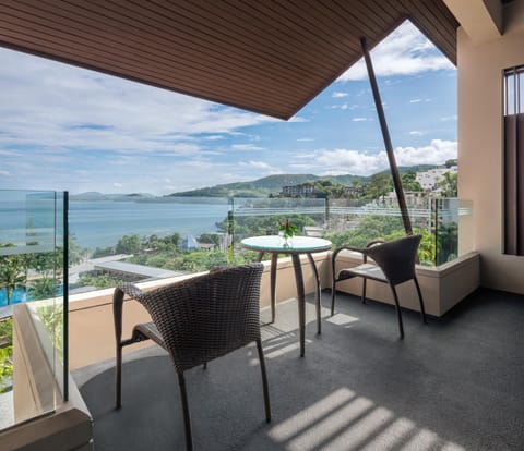 Patio, Day, View (from property/room), Balcony/Terrace, Seating area, Sea view