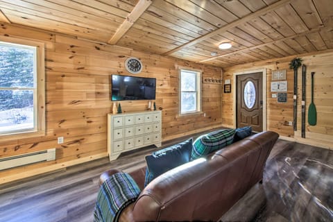Rangeley Retreat Cabin-Style Home Lake Access House in Rangeley Lake