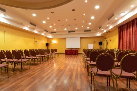 Meeting/conference room