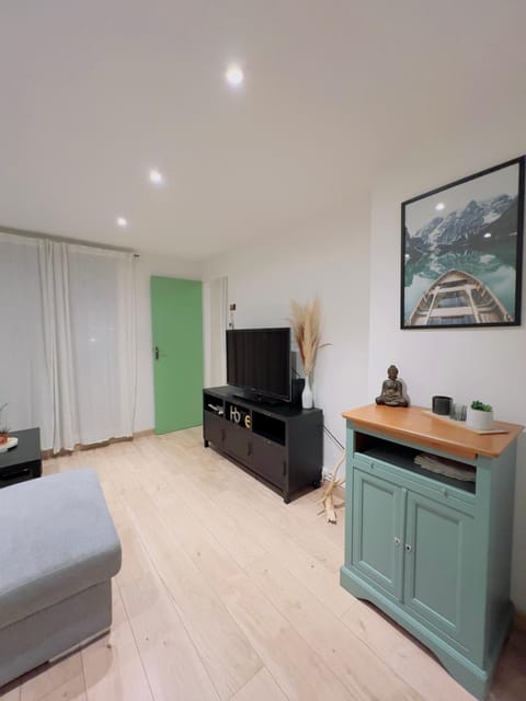 Superbe T3 séjour Marseille Clim 2 balcons Timone Apartment in Marseille