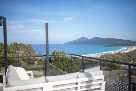 Dreamtime Beach Retreat House in Forster