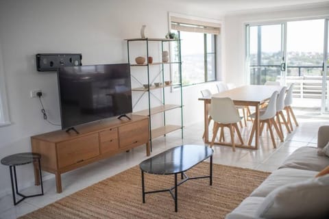 Dreamtime Beach Retreat House in Forster