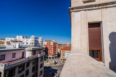 Balcony/Terrace, City view