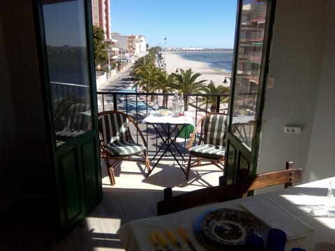 APARTAMENTO PRIMERA LINEA PLAYA Condo in San Pedro del Pinatar